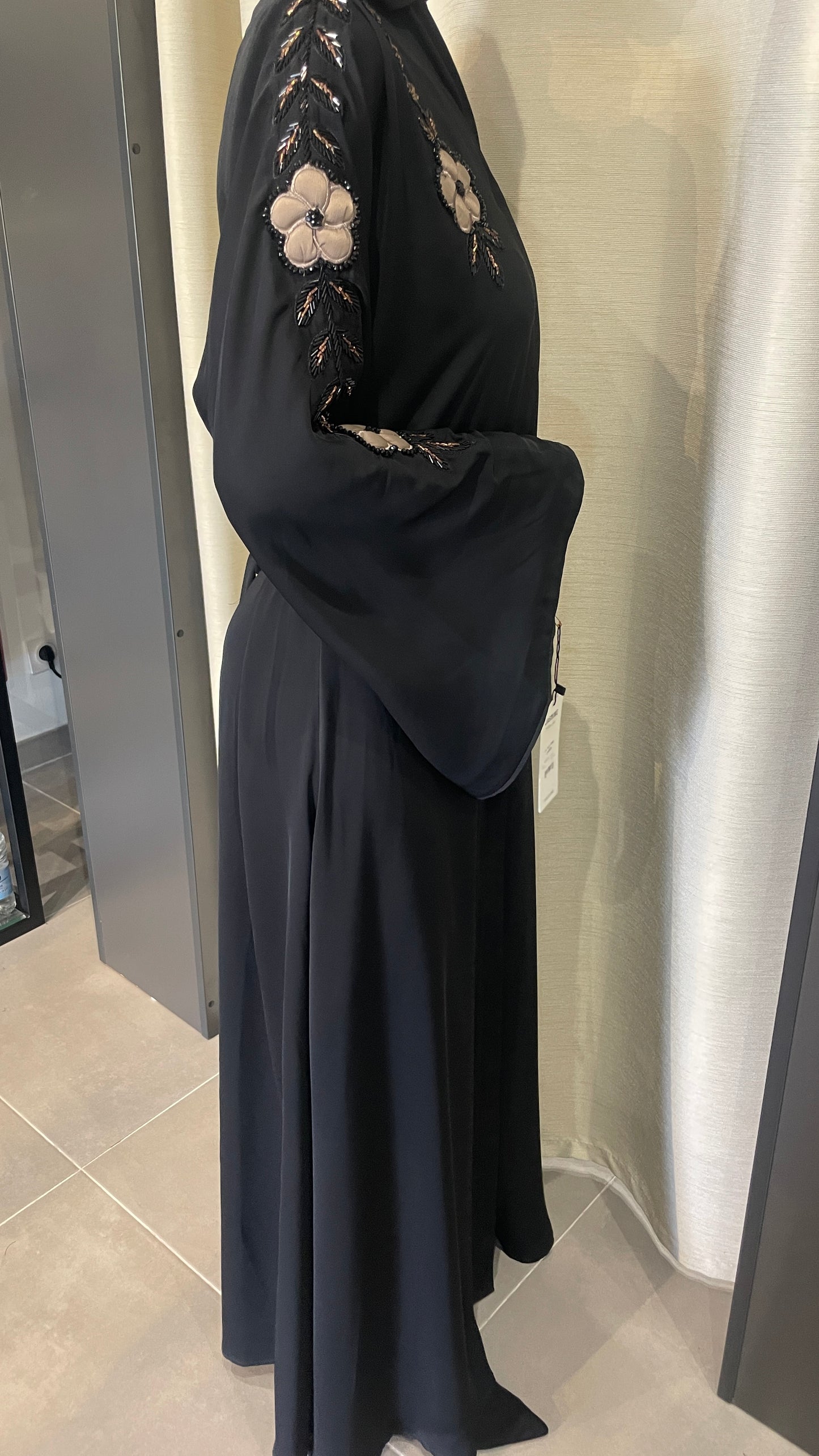 Abaya Noire Florale
