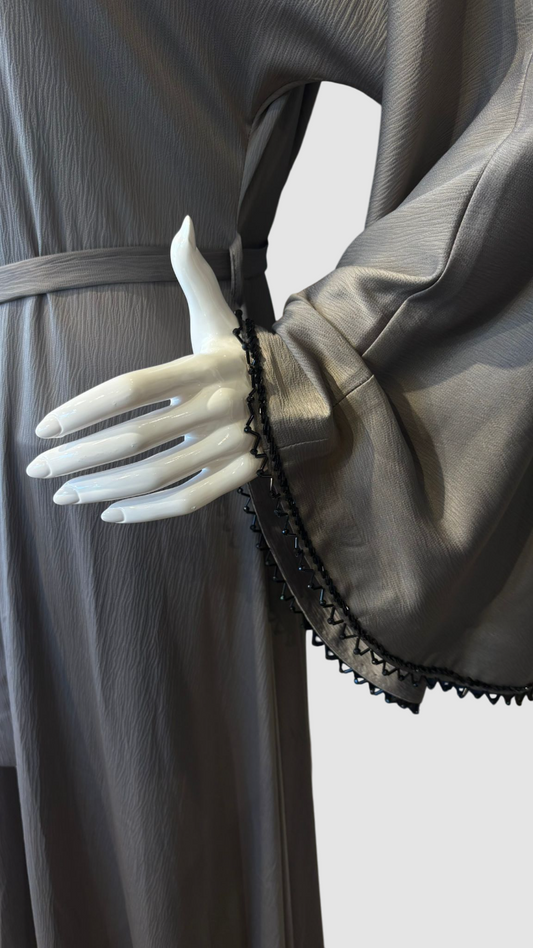 Abaya Élégance Veloutée avec Capuche